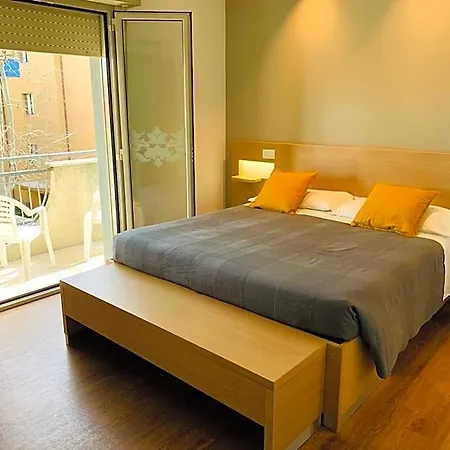 Liane Hotel
